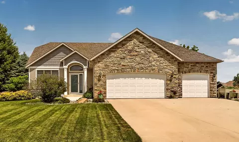 639 Donnington Pl, Byron, MN 55920