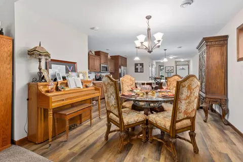 Dining - 850 Holton Ave, Brainerd, MN 56401 photo 1 of 1