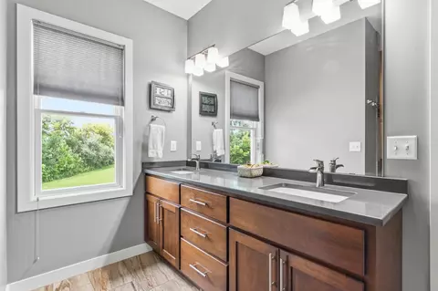 Bath - 511 21st Pl NE, Kasson, MN 55944 photo 1 of 4