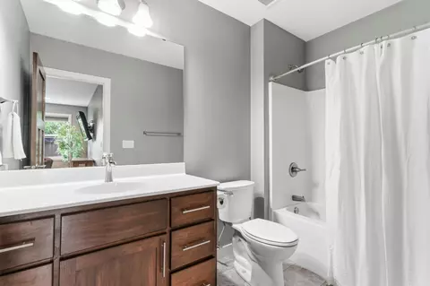 Bath - 511 21st Pl NE, Kasson, MN 55944 photo 4 of 4
