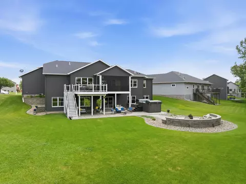 Exterior - 511 21st Pl NE, Kasson, MN 55944 photo 7 of 12