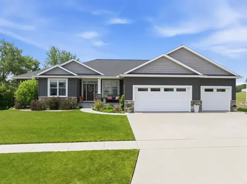 Exterior - 511 21st Pl NE, Kasson, MN 55944 photo 3 of 12