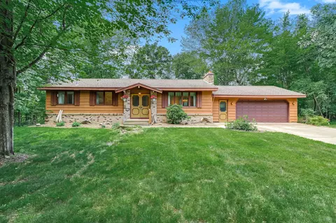 21430 W Birchwood Cir NE, Cedar, MN 55011