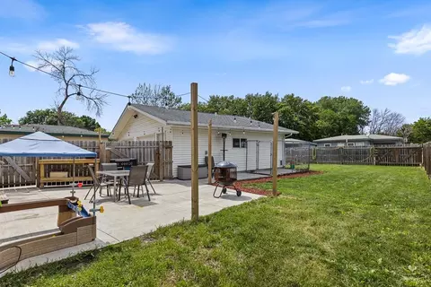 Exterior - 312 S 6th St, Marshall, MN 56258 photo 6 of 6