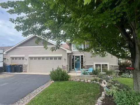 1773 Gotland Ln, Shakopee, MN 55379