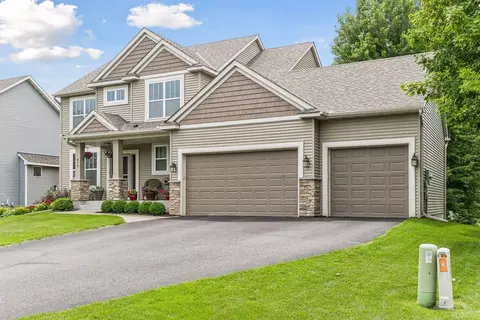 878 104th Ln NE, Blaine, MN 55434