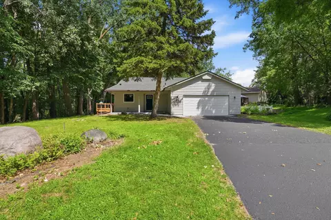 1521 Archwood Rd, Hopkins, MN 55305