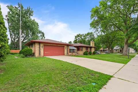 Exterior - 1505 8th Ave N, Saint Cloud, MN 56303 photo 7 of 9