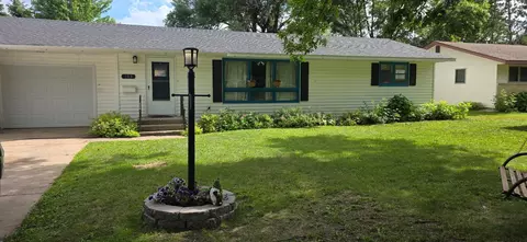908 Westwood Dr SW, Alexandria, MN 56308