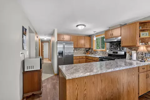 Kitchen - 5795 Amy Ln, Maple Plain, MN 55359 photo 2 of 4