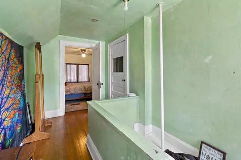 Entry Way - 1036 Geranium Ave E, Saint Paul, MN 55106 photo 2 of 2