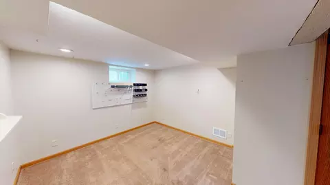 Bedroom - 1426 Circle Dr, Albert Lea, MN 56007 photo 6 of 7