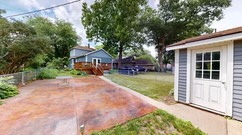 Exterior - 1426 Circle Dr, Albert Lea, MN 56007 photo 6 of 7
