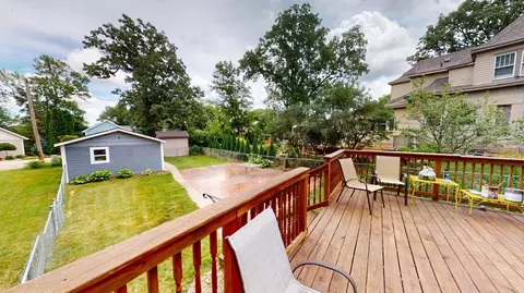 Exterior - 1426 Circle Dr, Albert Lea, MN 56007 photo 2 of 7