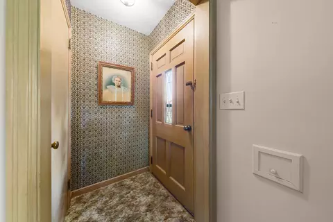 Entry Way - 142 22nd Ave SW, Faribault, MN 55021 photo 1 of 1