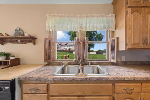 Kitchen - 142 22nd Ave SW, Faribault, MN 55021 photo 3 of 4