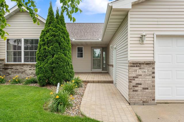 1706 22 Ave SW, Austin, MN 55912