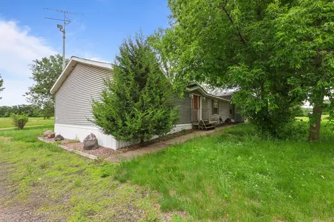 Exterior - 603 222nd St E, Saint Cloud, MN 56301 photo 4 of 11