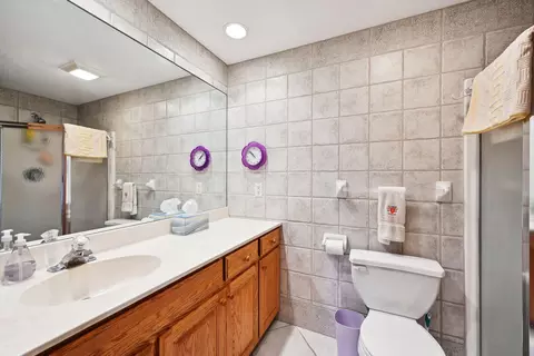 Bath - 22871 Clearwater Point Rd NE, Brainerd, MN 56401 photo 4 of 4