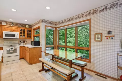 Kitchen - 22871 Clearwater Point Rd NE, Brainerd, MN 56401 photo 2 of 6