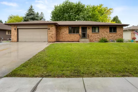 3715 Burritt St S, Fargo, ND 58104