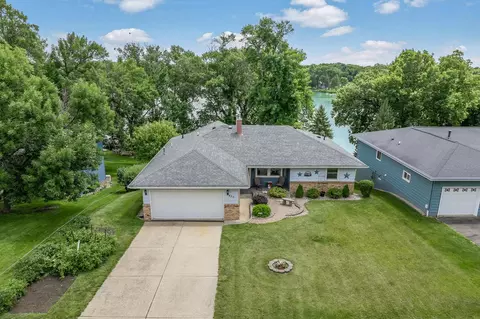 455 W Amber Lake Dr, Fairmont, MN 56031