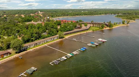 9151 Breezy Point Dr, Breezy Point, MN 56472