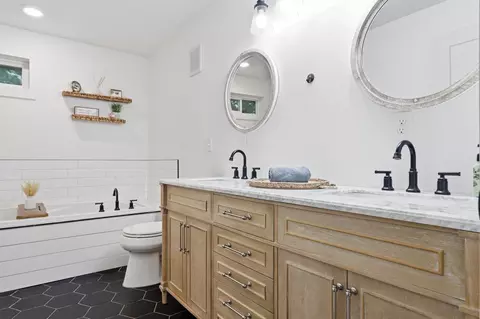 Bath - 22421 380th St, Laporte, MN 56461 photo 2 of 6
