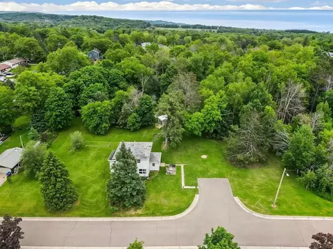 View/Area - 2330 Silcox Ave, Duluth, MN 55803 photo 3 of 3