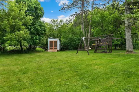 Exterior - 2330 Silcox Ave, Duluth, MN 55803 photo 7 of 8