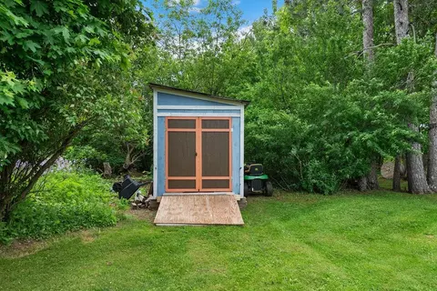 Exterior - 2330 Silcox Ave, Duluth, MN 55803 photo 6 of 8