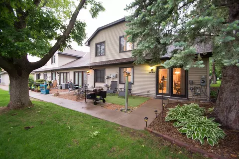 544 Auburn Pl NW #H, Elk River, MN 55330