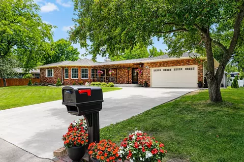 1005 W Richway Dr, Albert Lea, MN 56007