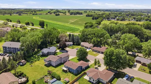 View/Area - 717 Colonial Cir, Faribault, MN 55021 photo 5 of 7