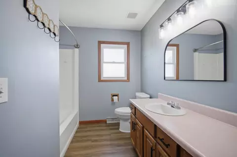 Bath - 717 Colonial Cir, Faribault, MN 55021 photo 1 of 4