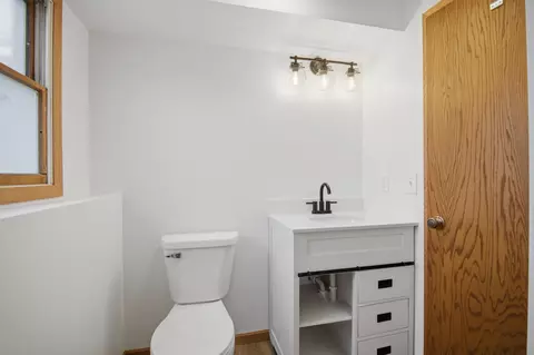 Bath - 717 Colonial Cir, Faribault, MN 55021 photo 4 of 4