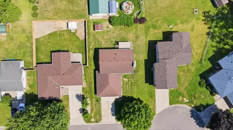 View/Area - 717 Colonial Cir, Faribault, MN 55021 photo 7 of 7