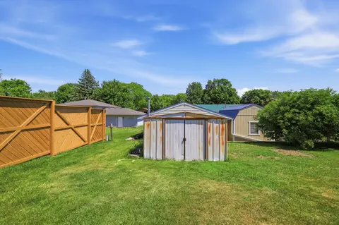 Exterior - 717 Colonial Cir, Faribault, MN 55021 photo 9 of 13