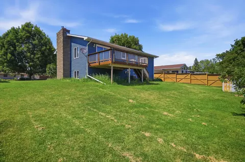 Exterior - 717 Colonial Cir, Faribault, MN 55021 photo 7 of 13
