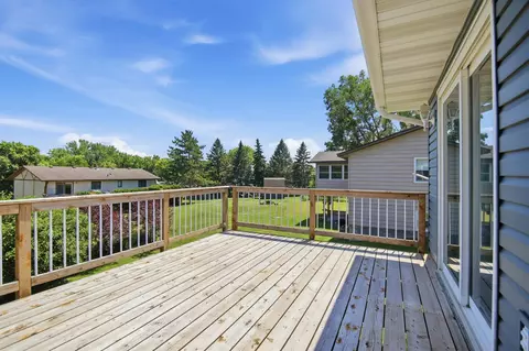 Exterior - 717 Colonial Cir, Faribault, MN 55021 photo 2 of 13