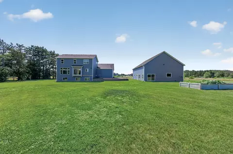 Exterior - 20011 Grouse St NW, Oak Grove, MN 55011 photo 6 of 9