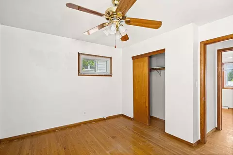 Bedroom - 126 E Niagara St, Duluth, MN 55811 photo 5 of 8