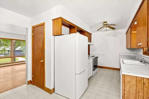 Kitchen - 126 E Niagara St, Duluth, MN 55811 photo 1 of 3