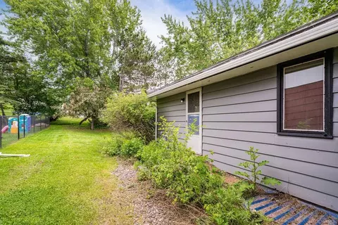 Exterior - 126 E Niagara St, Duluth, MN 55811 photo 4 of 6