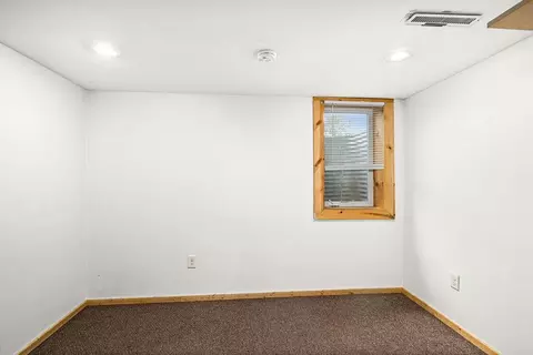 Bedroom - 126 E Niagara St, Duluth, MN 55811 photo 8 of 8