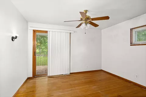 Bedroom - 126 E Niagara St, Duluth, MN 55811 photo 4 of 8