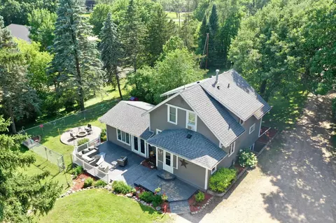 219 Main St N, New London, MN 56273