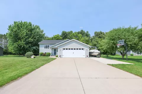 2501 Shadow Ln SE, Alexandria, MN 56308