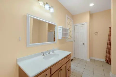 Bath - 29012 Gopher Ln, Akeley, MN 56433 photo 2 of 4