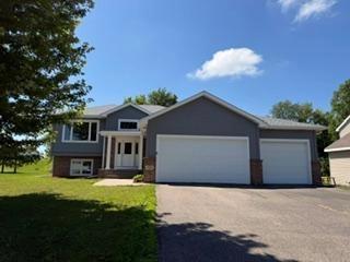 9155 Fairway Hill Dr, Elko New Market, MN 55020
